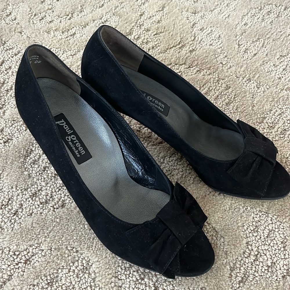 Paul Green Peep Toe Black Suede 3”Heels. Size 5.5